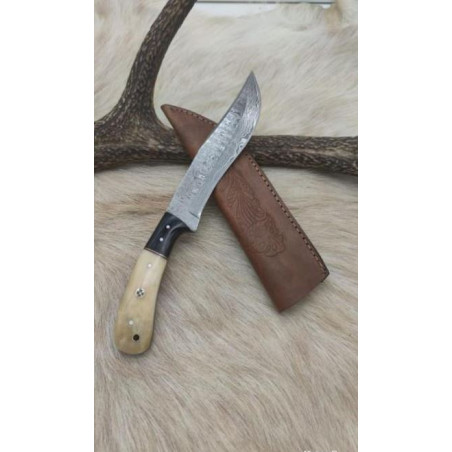 *** Couteau de chasse lame damas manche en os et mitre en bois de rose coloré ref 1009