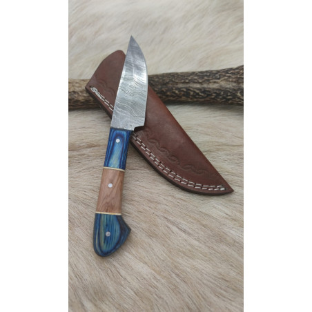 **Couteau type médiéval lame fixe acier damas 256couches, manche en bois, full tang ref MED13