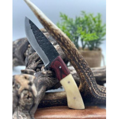 Couteau de chasse lame en brute de forge Manche en bois de rose ,full tang ref BR6