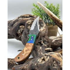 Couteau de chasse lame en brute de forge Manche en bois Olivier ,full tang ref BR7