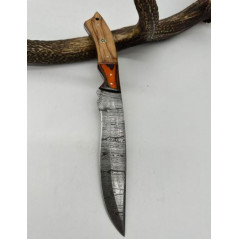 Couteau de chasse lame damas Manche en bois d'Olivier ref OL6
