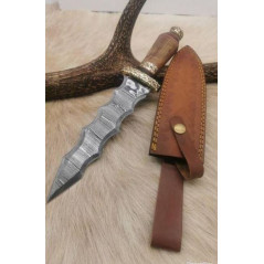 *Magnifique Dague lame de feu "Flamberge disign" beau travail Artisanal Etui DAMAS 256 couches