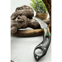 Couteau Karambit Lame Acier DAMAS 256 couches manche en corne Fabrication Artisanal Réf KC2