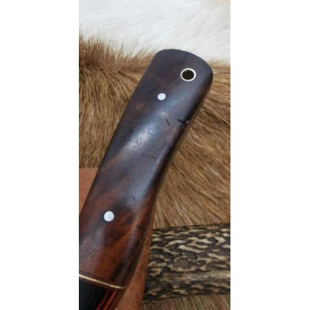 **** Couteaux de chasse lame damas 256 couches manche en noyer ref 622