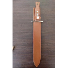 *dague de chasse lame 28cm en acier manche en bois de rose avec sanglier incrusté 40.5cm avec etui T
