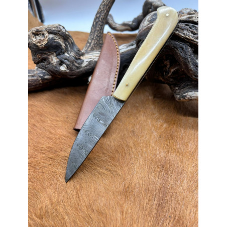 Beau COUTEAU stiletto TYPE VENDETTA lame damas 256 Couches manche en os de vache CM30