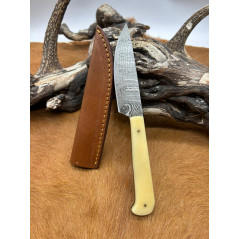 Beau COUTEAU stiletto TYPE VENDETTA lame damas 256 Couches manche en os de vache CM30