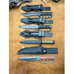 Lot de 4 poignards type American US1918 CM60