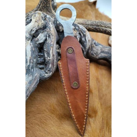 Couteau de lancer tout en acier damas 256 couches avec Etui en cuir travail artisanal : équilibré CM87