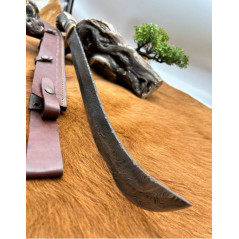 Tres jolie SABRE lame en acier damas VG10 256 couches tres auguisée de 48 cm CM90