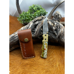 couteau pliant lame damas 256 couches avec un manche en Micarta pièce unique ref v15