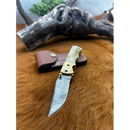 couteau pliant lame damas 256 couches avec un manche en Micarta pièce unique ref v15