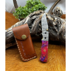 Couteau pliant lame damas 256 couches avec un manche en micarta pièce unique ref v4