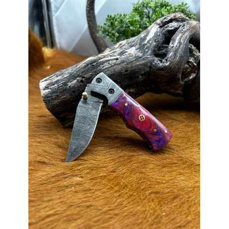 Couteau pliant lame damas 256 couches avec un manche en micarta pièce unique ref v4