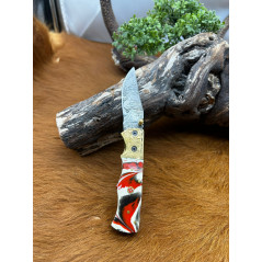 Couteau pliant lame damas 256 couches avec un manche en micarta piece unique ref v5