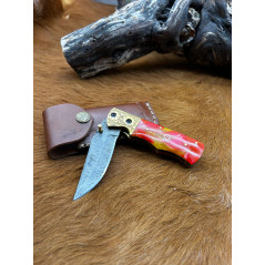 Couteau pliant lame damas 256 couches avec un manche en micarta piece unique ref v6
