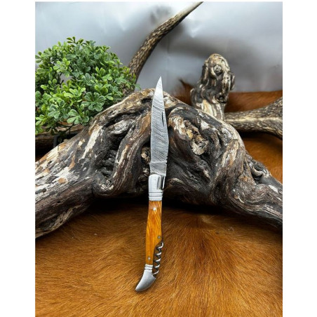 Couteau pliant lame damas 256 couches manche en bois avec etui en cuire ref L2222