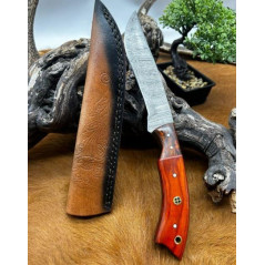 Couteau chasse lame damas 256 couches Manche en bois coloré ref D114
