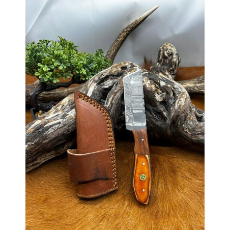 Pour Collectionneur couteau lame Tonto en acier damas etui en cuire ref L120