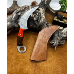 Couteau Karambit Lame Acier DAMAS 256couches manche en bois Fabrication Artisanal Réf K10