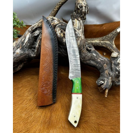 Couteau chasse lame damas 256 couches Manche en os ref D96