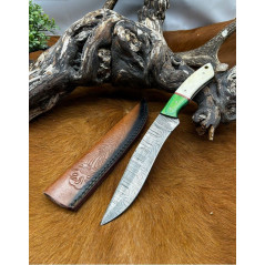 Couteau chasse lame damas 256 couches Manche en os ref D96