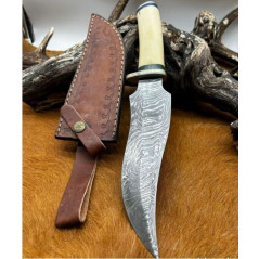 Couteau type Bowie lame en acier Damas 256couches avec manche en os garde en acier ref O19