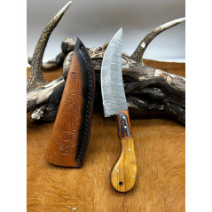 Couteau chasse lame damas 256 couches Manche en bois ref D54