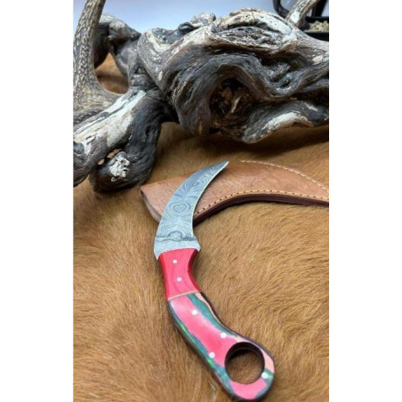 Couteau Karambit Lame Acier DAMAS 256couches manche en bois Fabrication Artisanal Réf K14