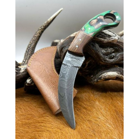 Couteau Karambit Lame Acier DAMAS 256couches manche en bois Fabrication Artisanal Réf k11