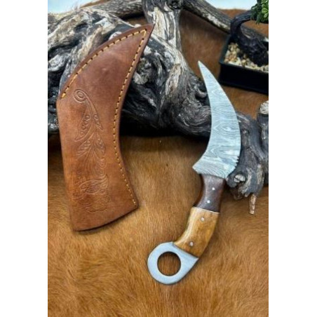 Couteau Karambit Lame Acier DAMAS 256couches manche en bois Fabrication Artisanal Réf K02