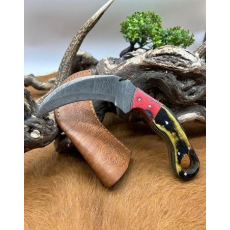 Couteau Karambit Lame Acier DAMAS 256couches manche en bois Fabrication Artisanal Réf K04