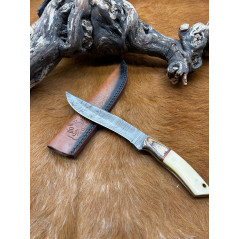 Couteau de chasse lame damas manche en os ref D74