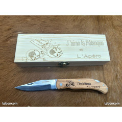 Coffret couteau de poche Pradel gravure "Thème Pétanque" avec boîte Cadeau en bois personnalisé ref T909