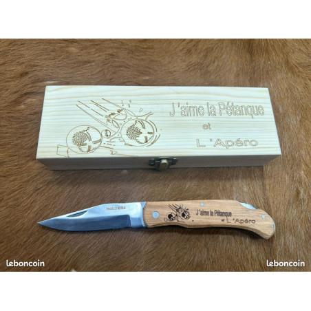 Coffret couteau de poche Pradel gravure "Thème Pétanque" avec boîte Cadeau en bois personnalisé ref T909