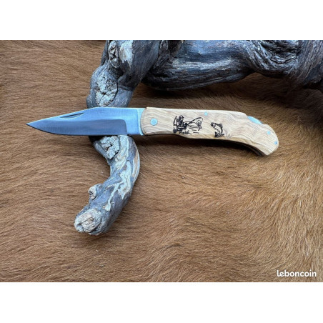 Couteau de Poche Pliant manche en Bois Gravé Pêcheur (Gravure Prénom offerte) ref CPP80
