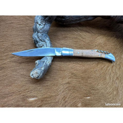 Couteau de Poche Pliant manche en Bois Gravé CPG300