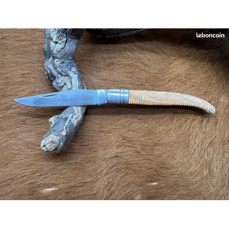Couteau de Poche Pliant manche en Bois Gravé CPG203